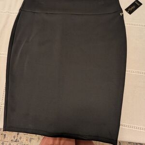 Elegant Black Pencil Skirt